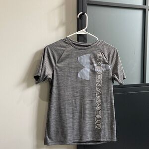 Boys Under Armour tee-Shirt